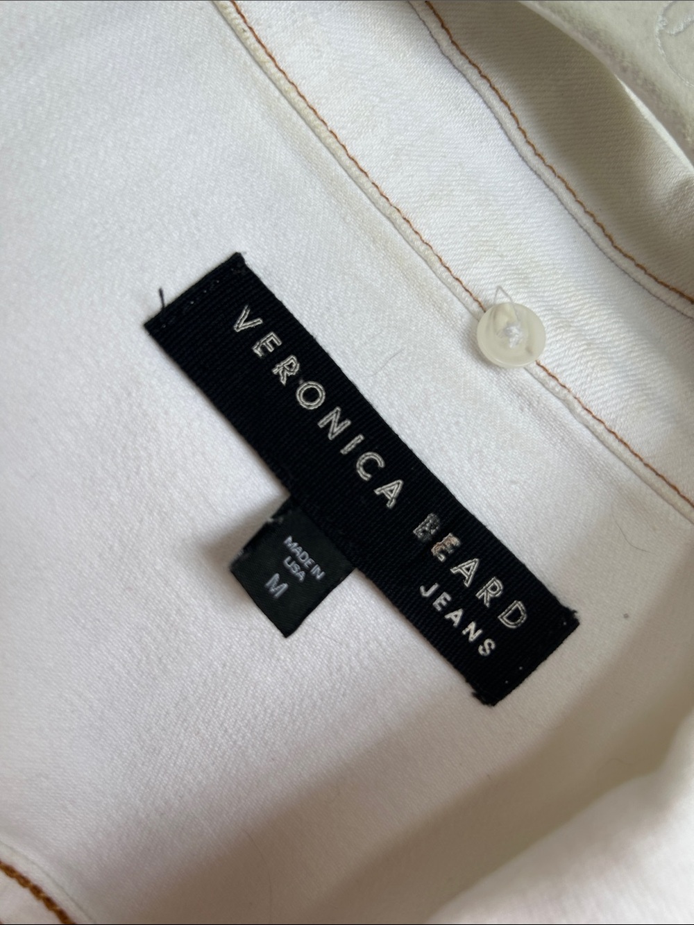 Veronica Beard White Cropped Denim Jacket. Button dickey. - Picture 4 of 4